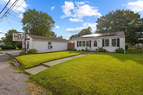 371 Maple St, Killingly, CT 06239