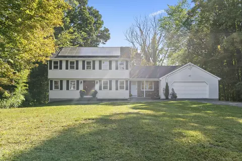 180 S Stone St, Suffield, CT 06093