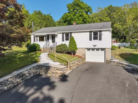170 Nova Scotia Hill Rd, Watertown, CT 06795