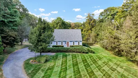 60 Birch Ln, Berlin, CT 06037