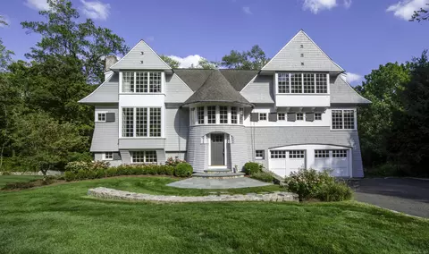 175 Kellogg Dr, Wilton, CT 06897