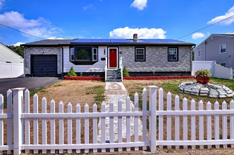 40 Jefferson Ln, East Hartford, CT 06118
