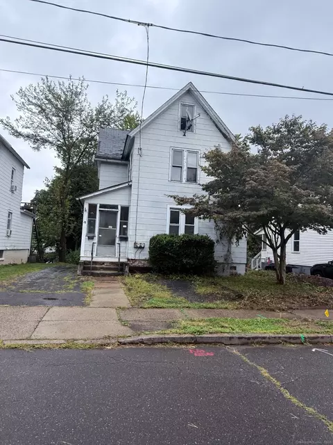 74 Grove St, Middletown, CT 06457