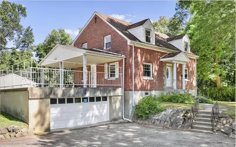 3170 Old Town Rd, Bridgeport, CT 06606