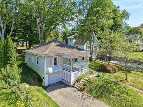 152 E Lake St, Winchester, CT 06098