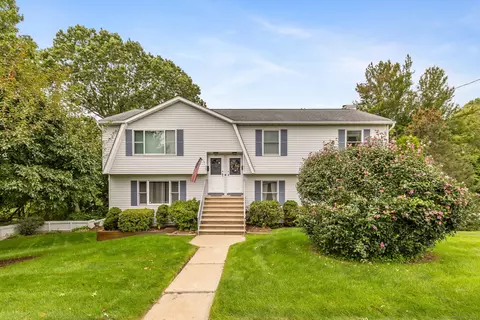 35 Worcester Ave, Waterbury, CT 06705