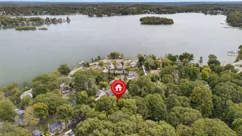 16 West St, East Hampton, CT 06424