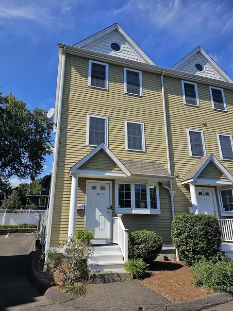 16 Hillside Pl #M5, Norwalk, CT 06854