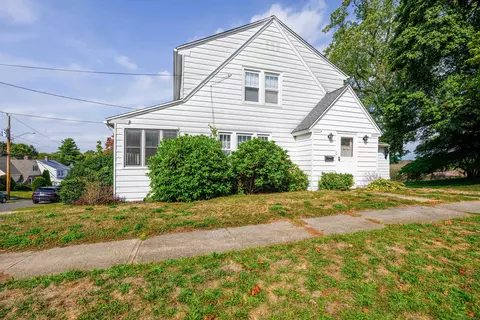36 Bayard Ave, North Haven, CT 06473