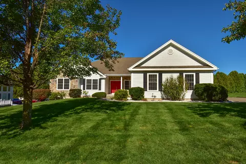 70 Steele Farm Dr, Manchester, CT 06042