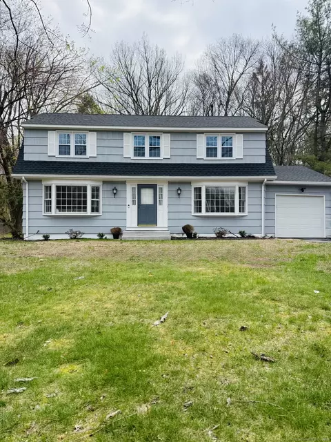 737 Burnham St, East Hartford, CT 06108
