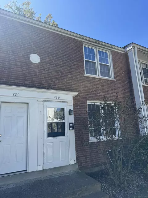 22 Saint James St # D, Manchester, CT 06040