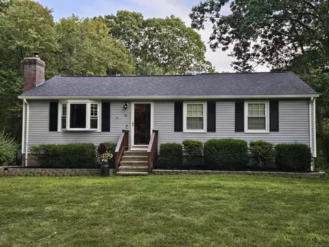 76 Hunt Rd, Columbia, CT 06237