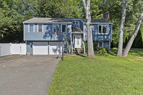 199 Darling St, Southington, CT 06489