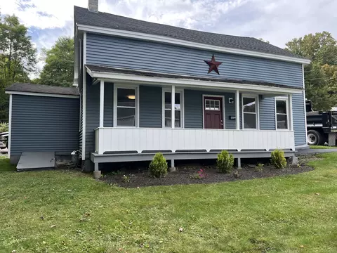 15 John St, Winchester, CT 06098