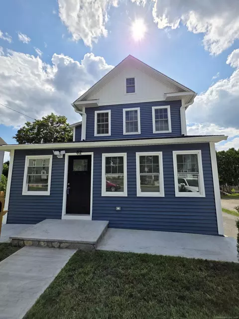 62 Davis St, Danbury, CT 06810