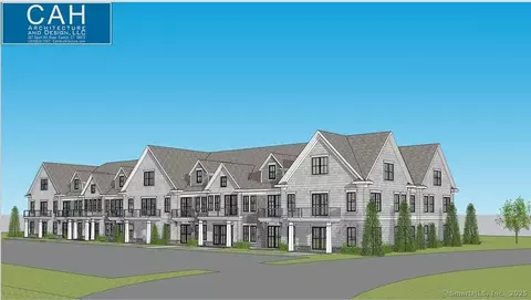 102 S Main St, Newtown, CT 06470