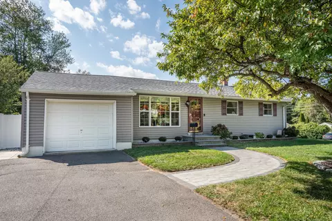 44 Cabot St, Bristol, CT 06010