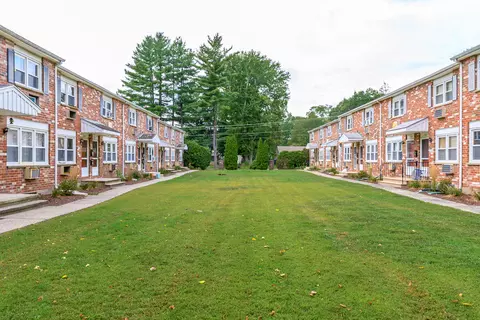 43 Hiltbrand Rd #2-11, Bristol, CT 06010