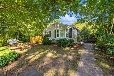 10 Walker Ln, Marlborough, CT 06447