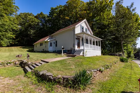 33 Newton St, Norwich, CT 06360