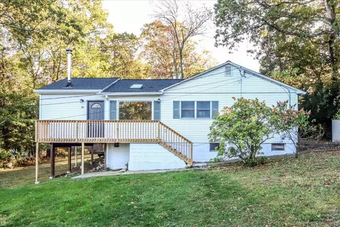 14 Cherry Dr, New Fairfield, CT 06812