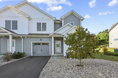 29 Covey Rd # 18, Burlington, CT 06013
