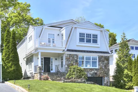 4 Buena Vista Dr, Westport, CT 06880