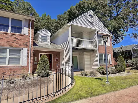 7 Concorde Way #A6, Windsor Locks, CT 06096