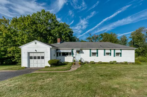 85 Westmont Dr, Middletown, CT 06457