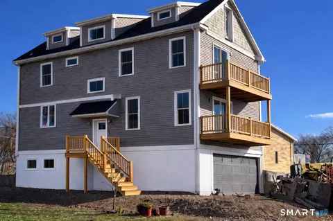 35 Beachland Ave, Milford, CT 06460