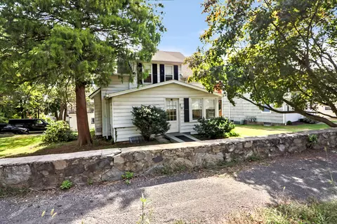 32 Bartlett Ave, Norwalk, CT 06850