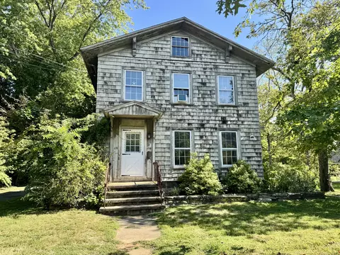 174 Whitfield St, Guilford, CT 06437