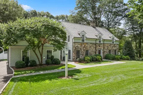 298 Greenley Rd, New Canaan, CT 06840