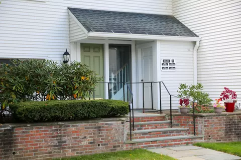 80 N Main St #1A1, Kent, CT 06757