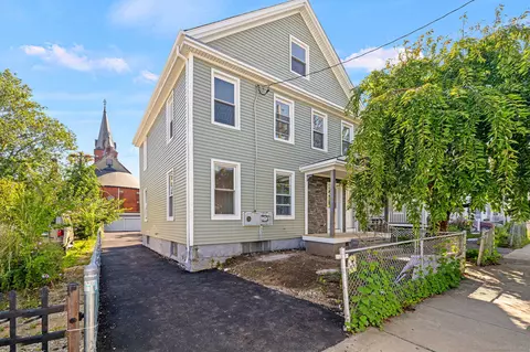530 Jane St, Bridgeport, CT 06608