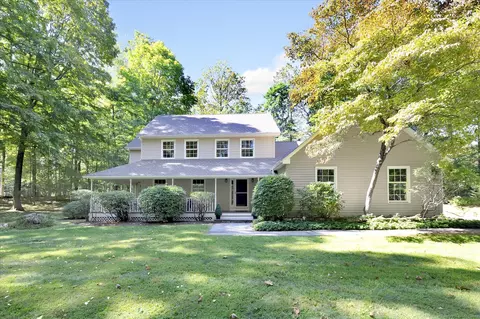 212 Beecher Dr, Southbury, CT 06488