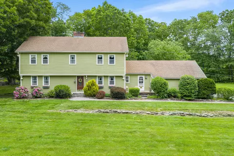 103 Pine St, Columbia, CT 06237