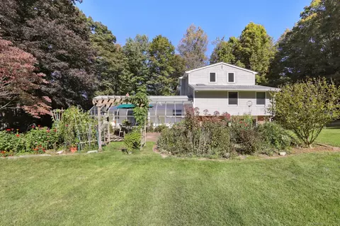 62 Walnut Hill Rd, Bethel, CT 06801