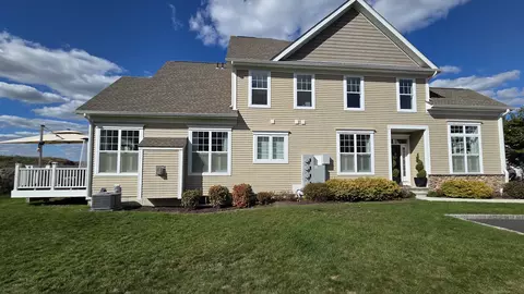 121 Great Hill Dr #121, Bethel, CT 06801