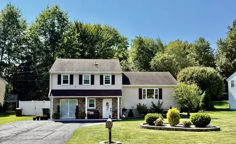 36 Hewitt St, Wethersfield, CT 06109 photo 1