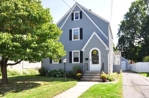 23 Dartmouth Ave, West Hartford, CT 06110