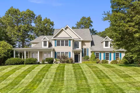 2 Monticello Cir, Ellington, CT 06029