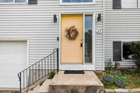 22 Irene Ave, Waterbury, CT 06705