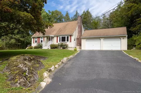55 Woodland Dr, Lakeville, CT 06039