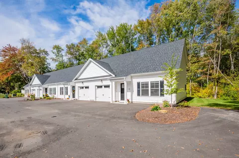 180 S Washington St #12, Plainville, CT 06062