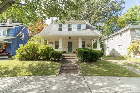 20 Maplewood Rd, New Haven, CT 06515