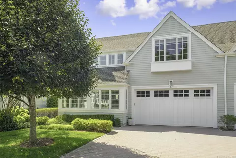 37 Kensett Ln #37, Darien, CT 06820