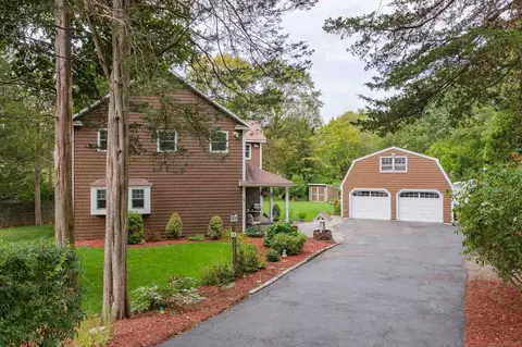 15 Flak Ln, New Fairfield, CT 06812