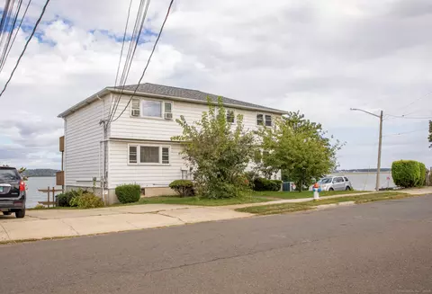 3 Bayview Pl, West Haven, CT 06516